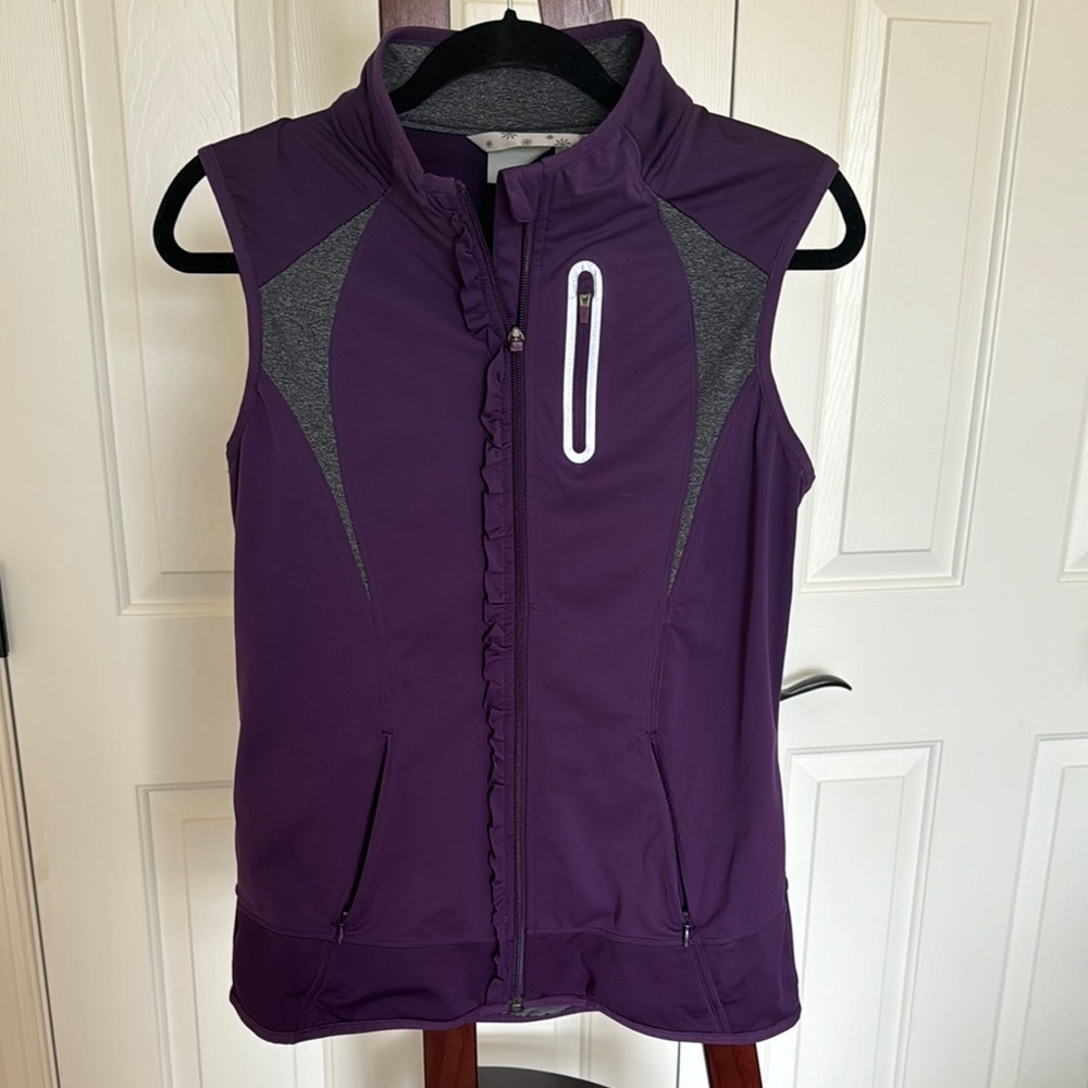 Athleta Women's Purple Activewear Vest Frill Zipper Detail and Pockets Sz M